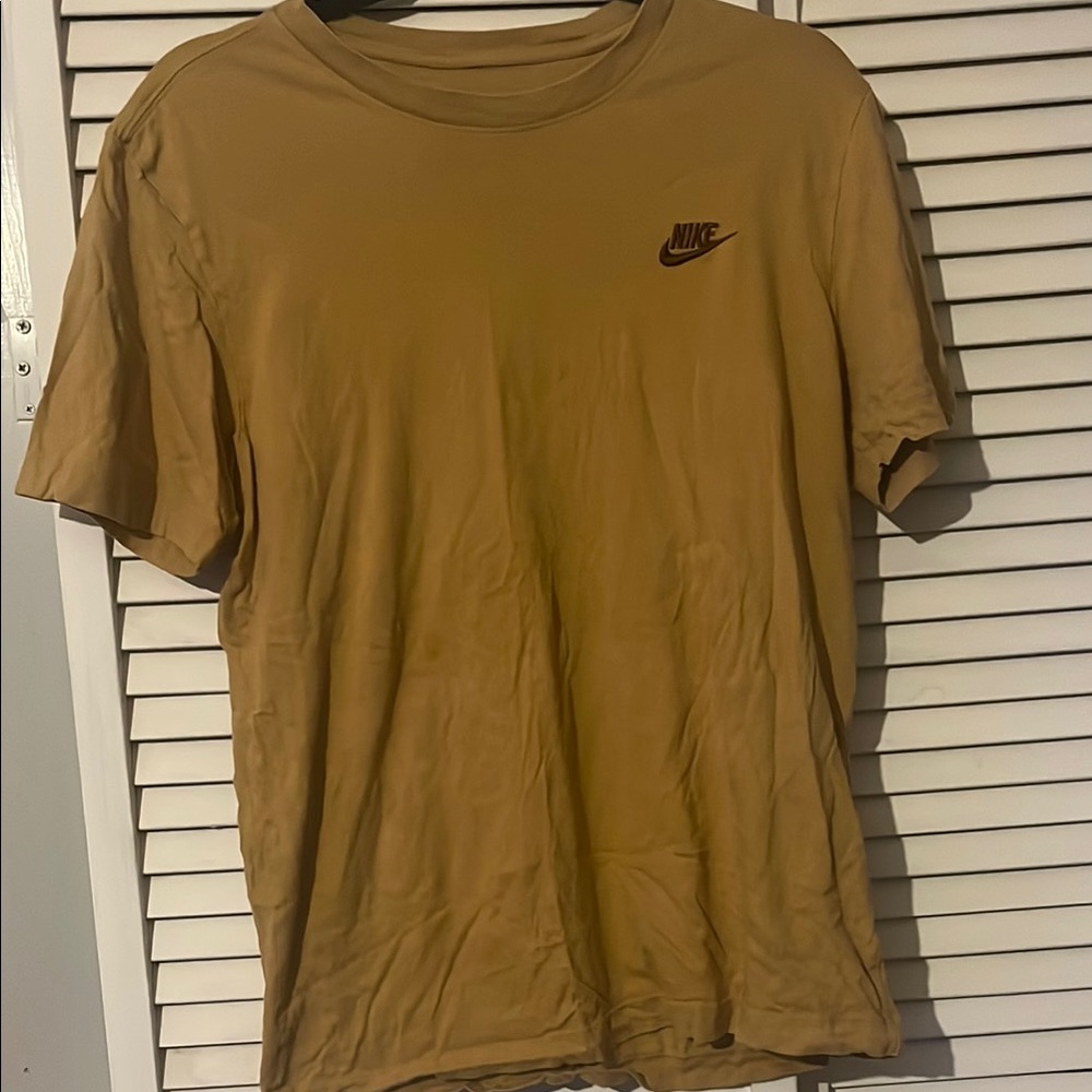 Nike Men’s Sportswear T-Shirt - Tan / Mustard Gold - Size small